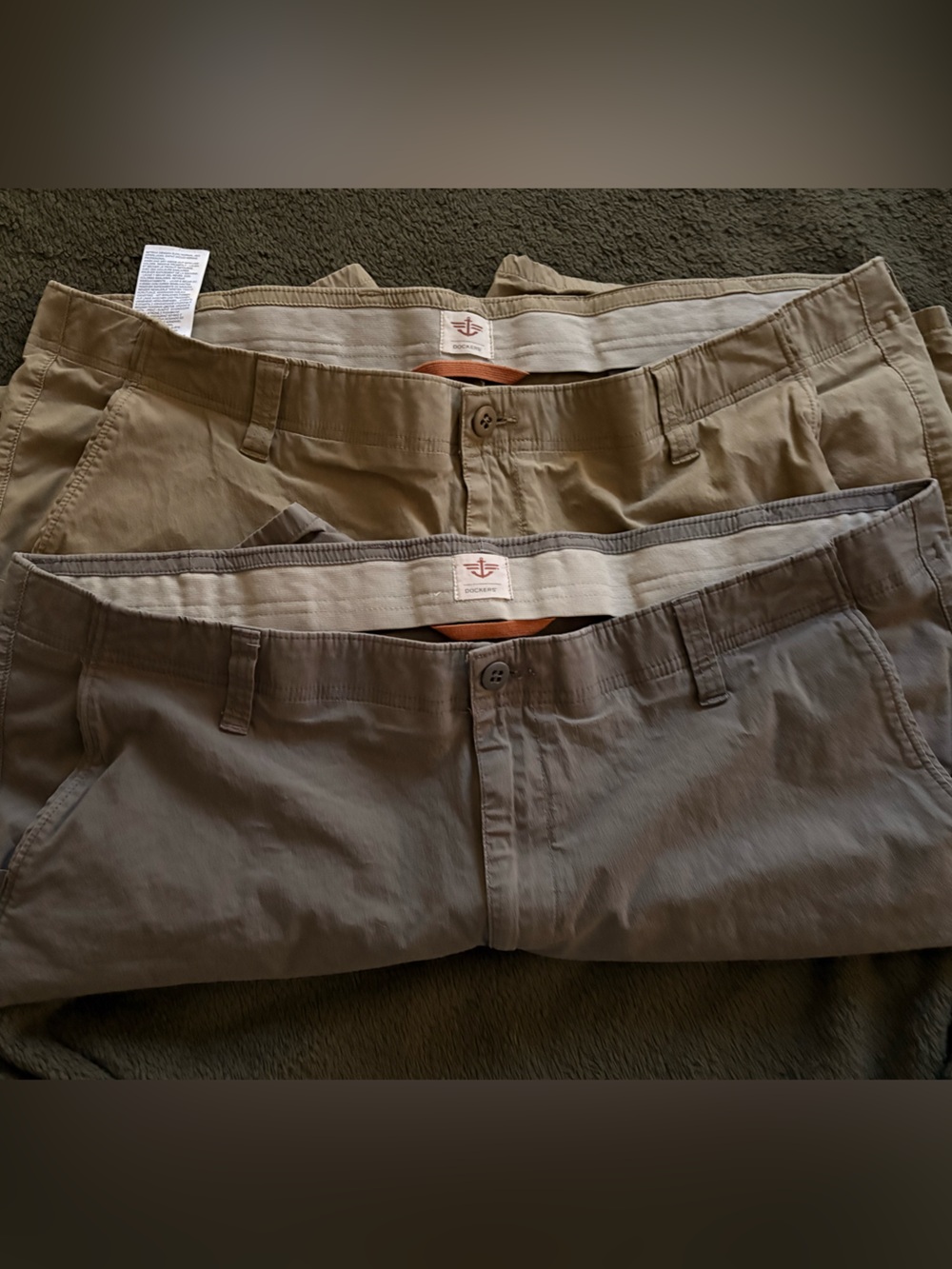 Dockers Men's Casual shorts in Tan and Gray